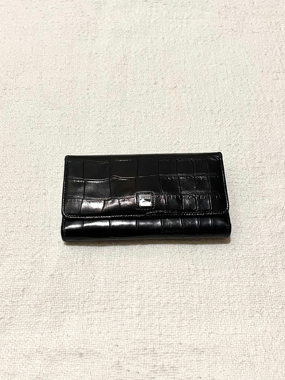 Dooney & Bourke black crocodile leather foldable wallet purse